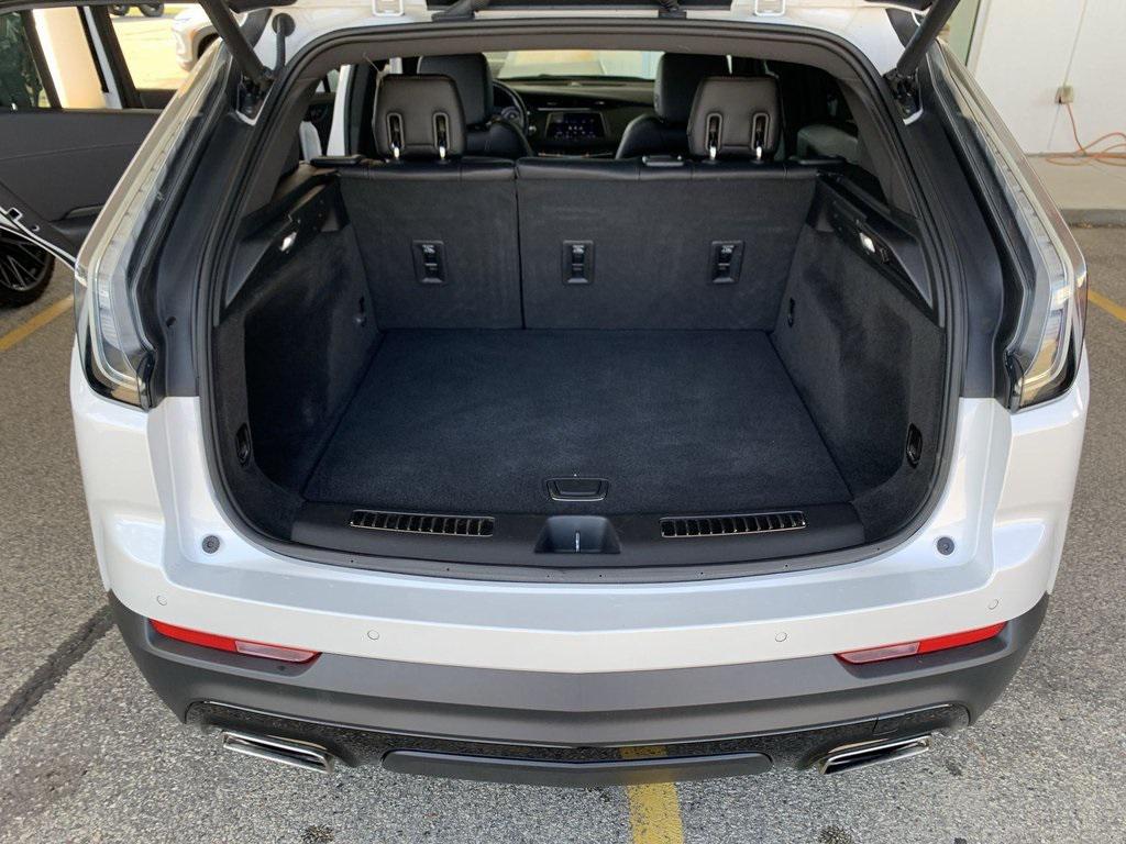 used 2023 Cadillac XT4 car, priced at $29,999