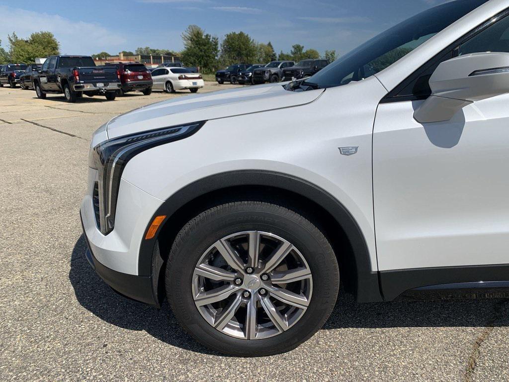used 2023 Cadillac XT4 car, priced at $29,999