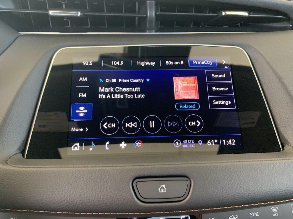 used 2023 Cadillac XT4 car, priced at $29,999