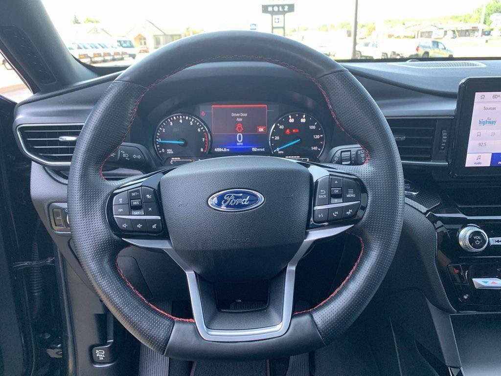 used 2022 Ford Explorer car, priced at $33,683