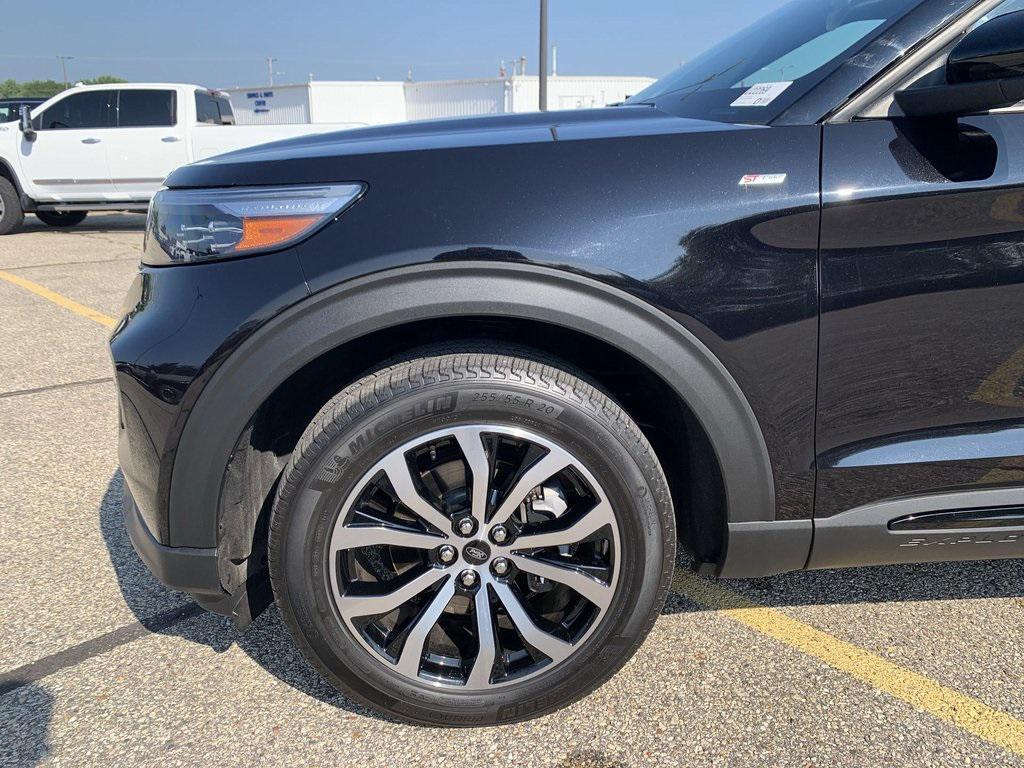 used 2022 Ford Explorer car, priced at $33,683