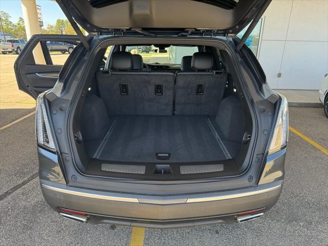 used 2021 Cadillac XT5 car, priced at $35,284