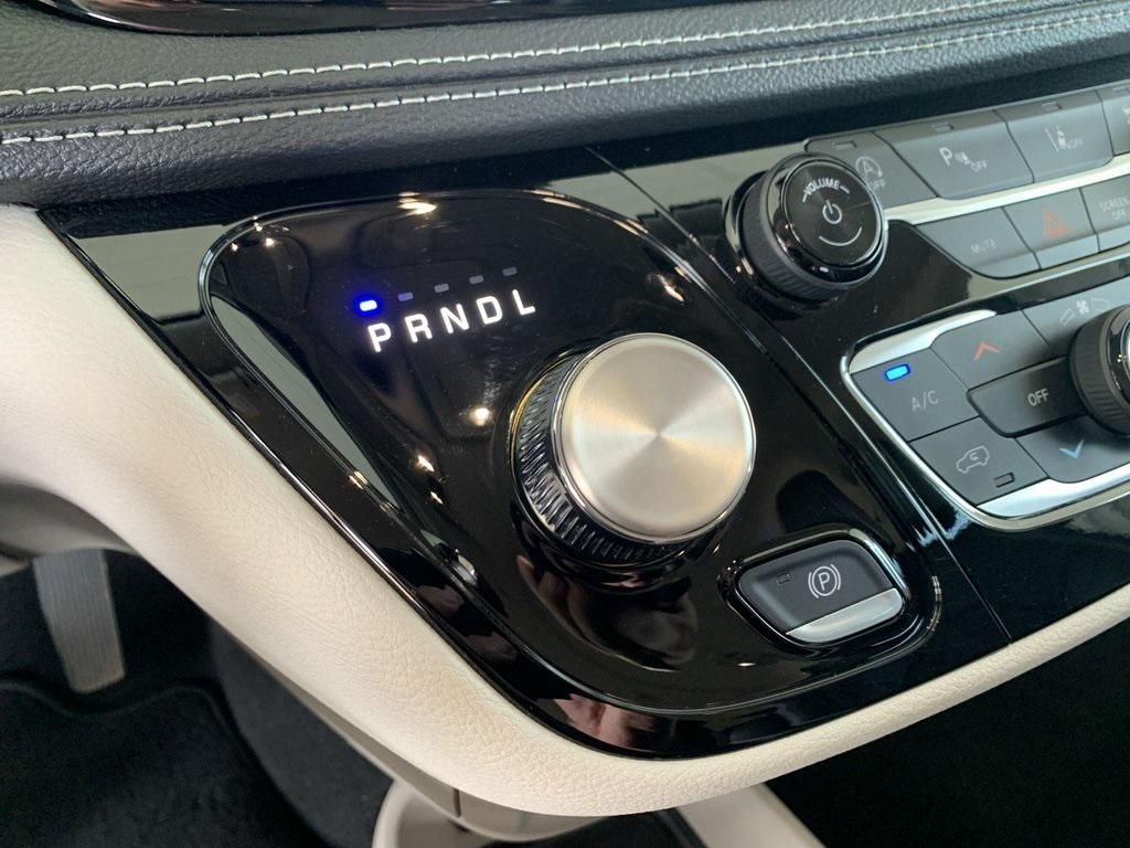 used 2024 Chrysler Pacifica car, priced at $41,317
