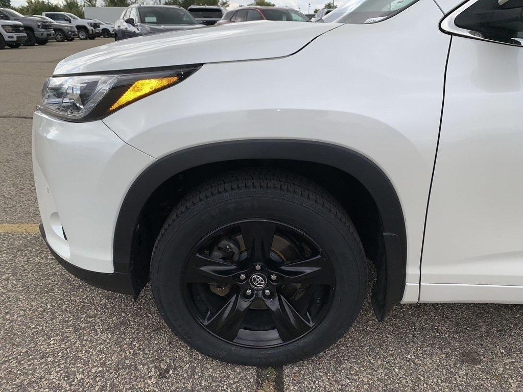 used 2019 Toyota Highlander car, priced at $22,782