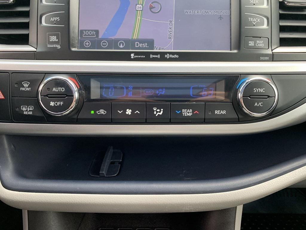 used 2019 Toyota Highlander car, priced at $22,782