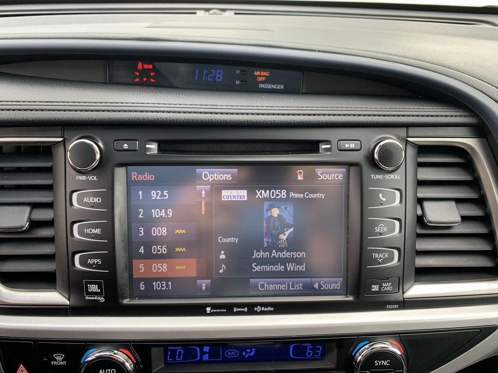 used 2019 Toyota Highlander car, priced at $22,782