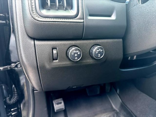 used 2021 GMC Canyon car, priced at $22,990