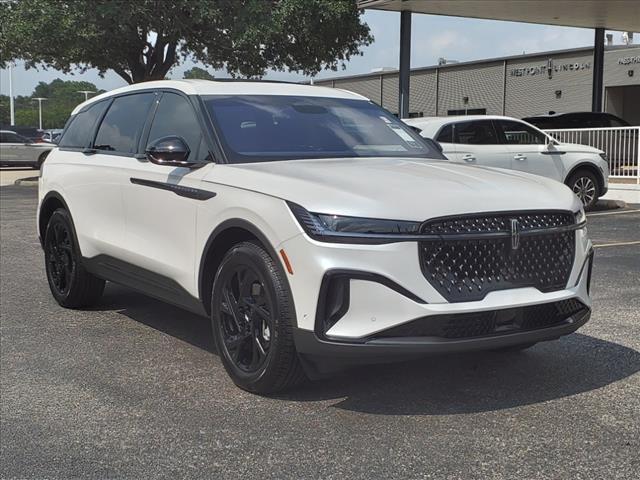 new 2024 Lincoln Nautilus car, priced at $58,035