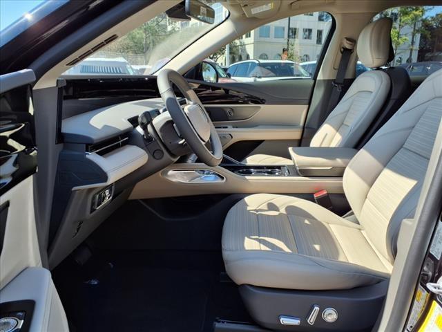 new 2025 Lincoln Nautilus car, priced at $61,536