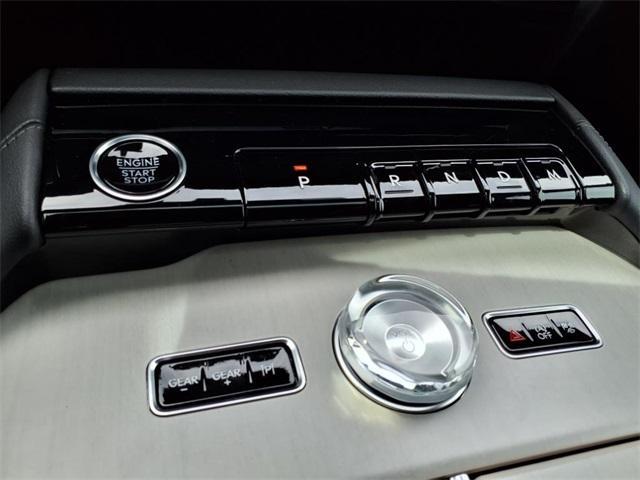 new 2025 Lincoln Navigator car, priced at $109,305