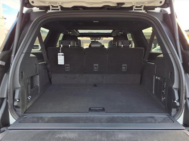 new 2025 Lincoln Navigator L car, priced at $108,648