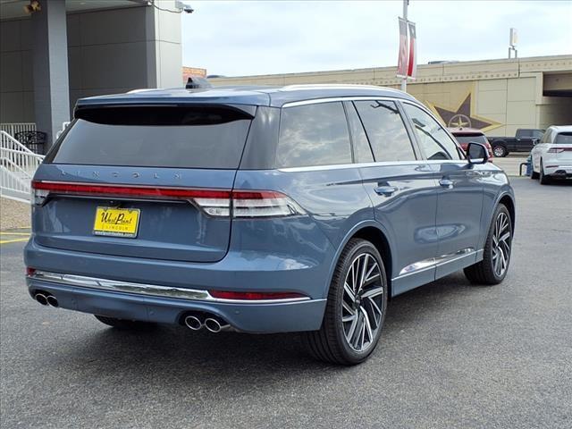 new 2025 Lincoln Aviator car, priced at $92,125