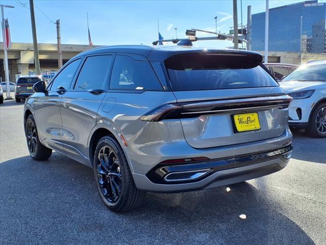 new 2025 Lincoln Nautilus car, priced at $59,861