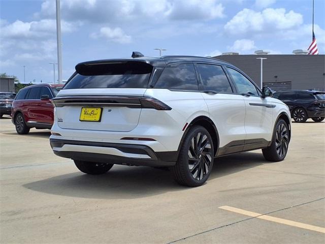new 2025 Lincoln Nautilus car, priced at $61,229