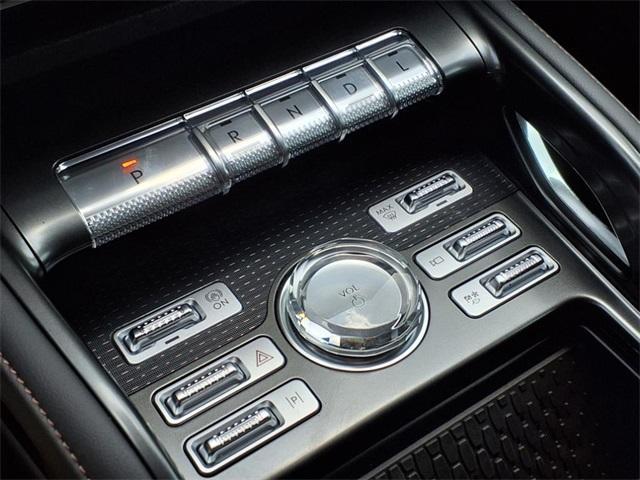 new 2025 Lincoln Nautilus car, priced at $61,229