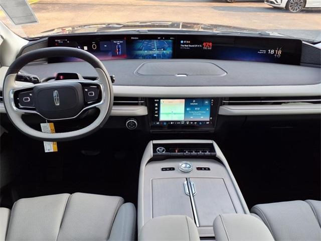 new 2025 Lincoln Navigator L car, priced at $105,180