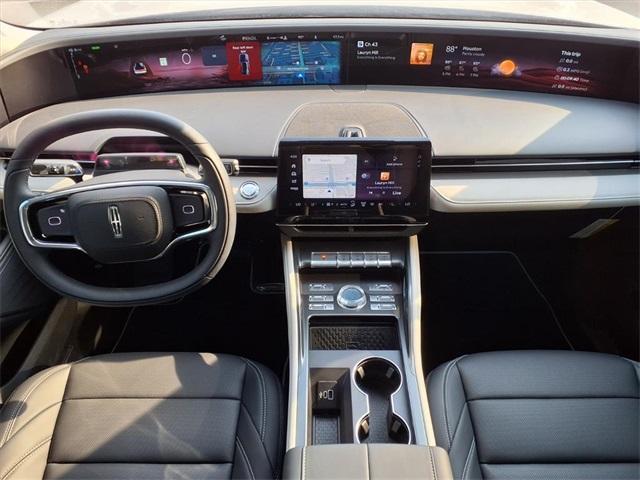 new 2025 Lincoln Nautilus car, priced at $55,954