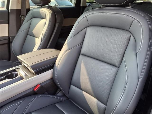 new 2025 Lincoln Nautilus car, priced at $55,954
