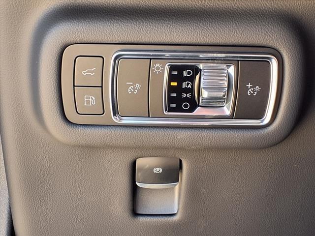 new 2025 Lincoln Nautilus car, priced at $56,796