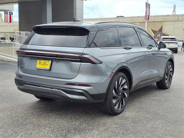 new 2025 Lincoln Nautilus car, priced at $63,216