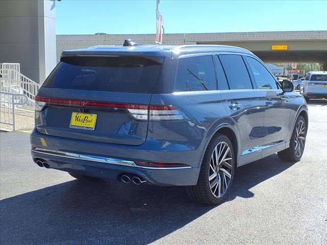 new 2025 Lincoln Aviator car, priced at $92,125