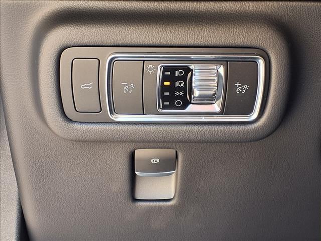new 2025 Lincoln Nautilus car, priced at $55,326