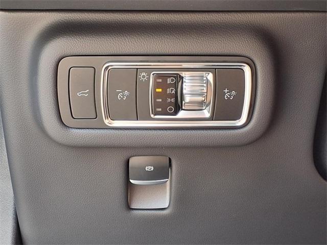 new 2025 Lincoln Nautilus car, priced at $58,919
