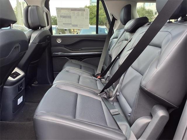 new 2025 Lincoln Navigator L car, priced at $102,312