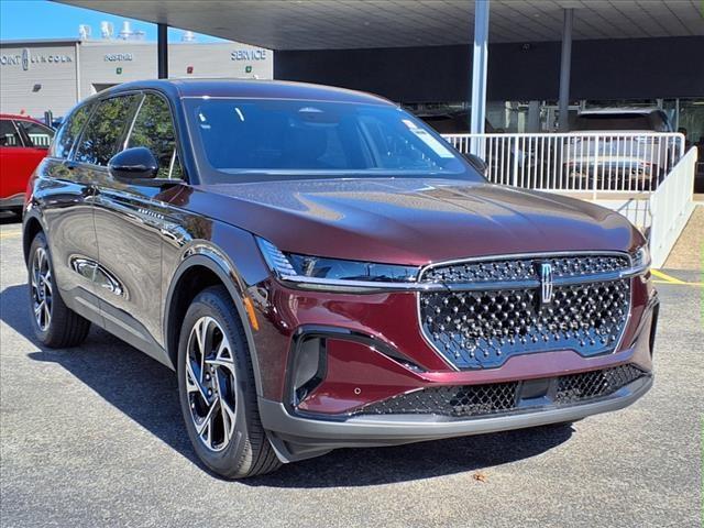 new 2025 Lincoln Nautilus car, priced at $53,616