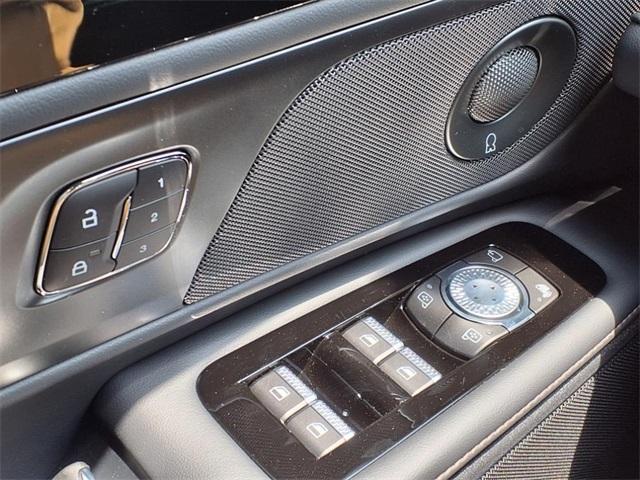 new 2025 Lincoln Nautilus car, priced at $61,229