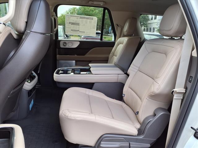 new 2024 Lincoln Navigator L car, priced at $102,643