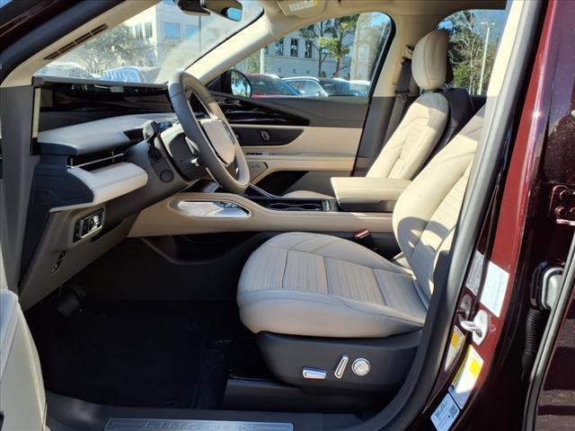 new 2025 Lincoln Nautilus car, priced at $61,877