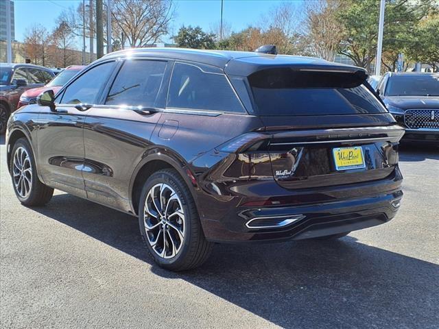 new 2025 Lincoln Nautilus car, priced at $61,877