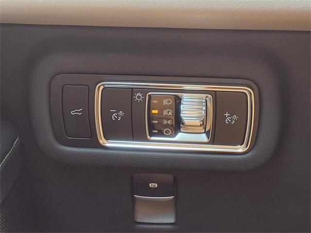 new 2025 Lincoln Nautilus car, priced at $53,223
