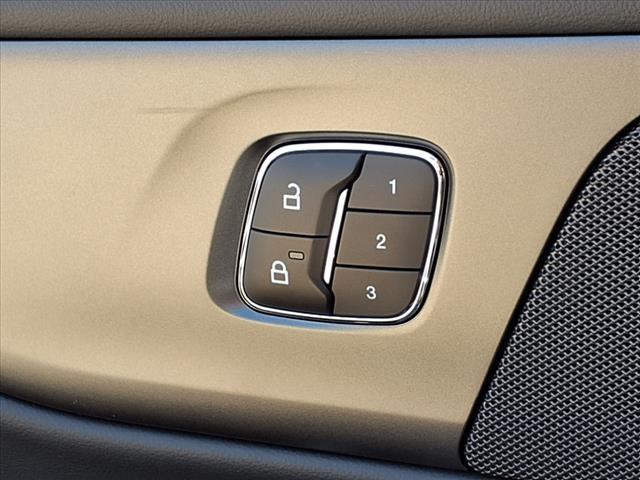 new 2025 Lincoln Nautilus car, priced at $59,549