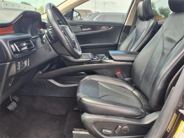 used 2022 Lincoln Nautilus car, priced at $38,691