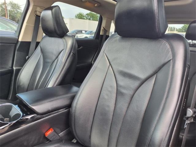 used 2022 Lincoln Nautilus car, priced at $38,691