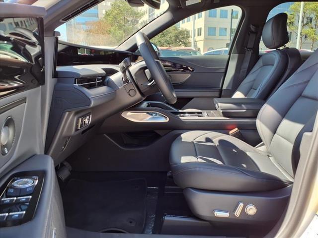 new 2025 Lincoln Nautilus car, priced at $55,956
