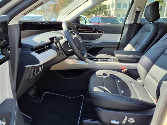 new 2025 Lincoln Nautilus car, priced at $52,806
