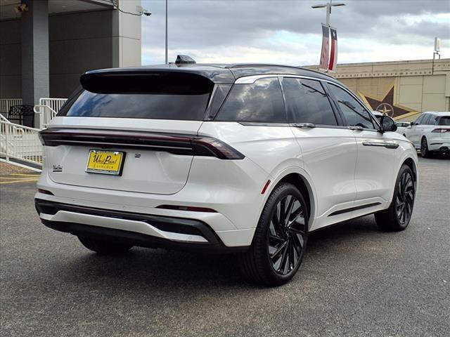 new 2025 Lincoln Nautilus car, priced at $81,295