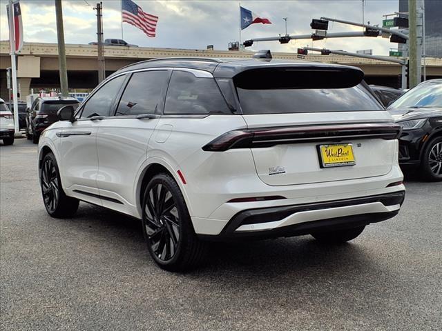 new 2025 Lincoln Nautilus car, priced at $81,295