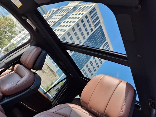 new 2025 Lincoln Navigator L car, priced at $102,312