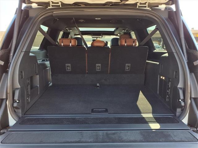 new 2025 Lincoln Navigator L car, priced at $102,312