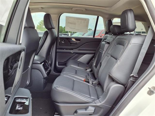new 2025 Lincoln Aviator car, priced at $67,624