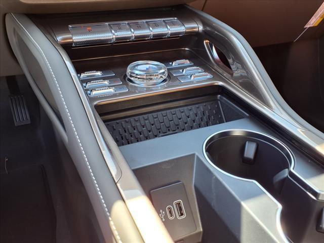 new 2025 Lincoln Nautilus car, priced at $82,645