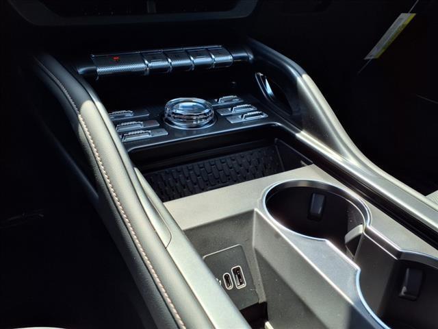 new 2025 Lincoln Nautilus car, priced at $51,936