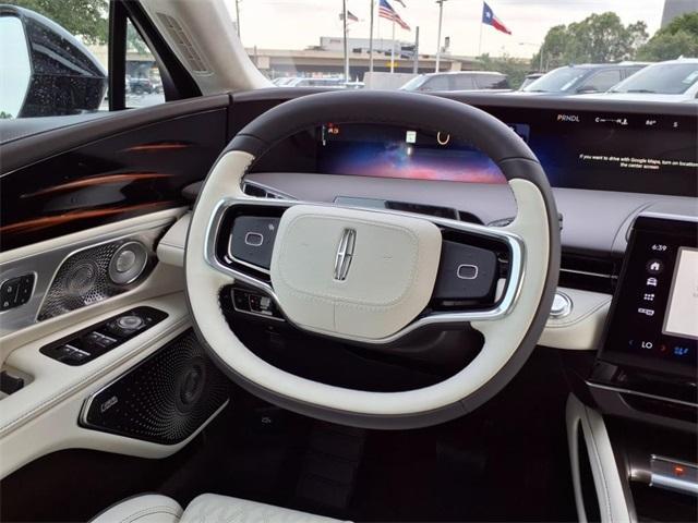 new 2025 Lincoln Nautilus car, priced at $69,270