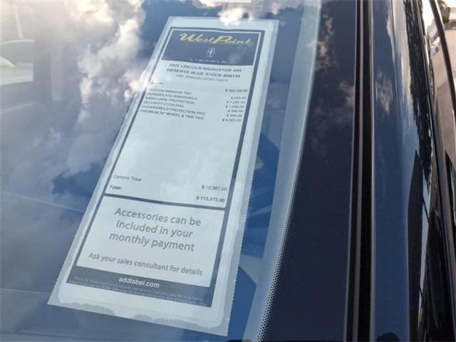 new 2025 Lincoln Navigator car, priced at $103,185