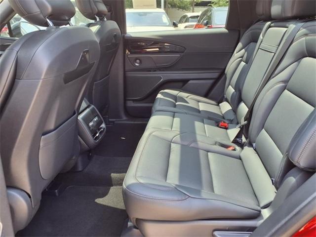 new 2025 Lincoln Nautilus car, priced at $55,743