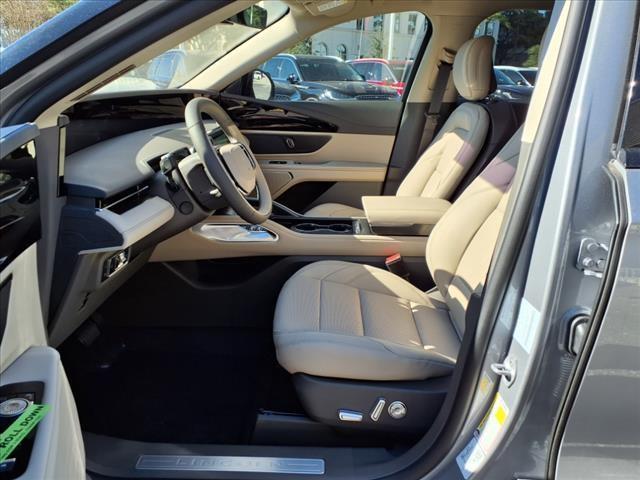 new 2025 Lincoln Nautilus car, priced at $53,645